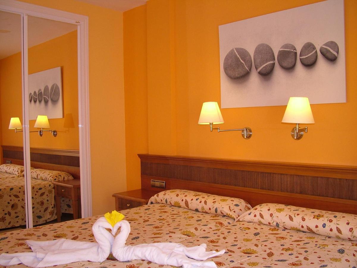 Aparthotel El Cerrito Playa Cancajos.- BreNa Baja  Extérieur photo