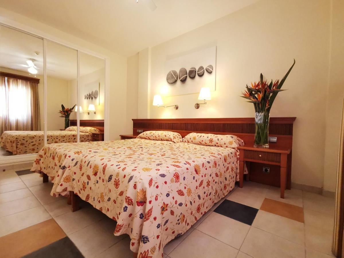 Aparthotel El Cerrito Playa Cancajos.- BreNa Baja  Extérieur photo