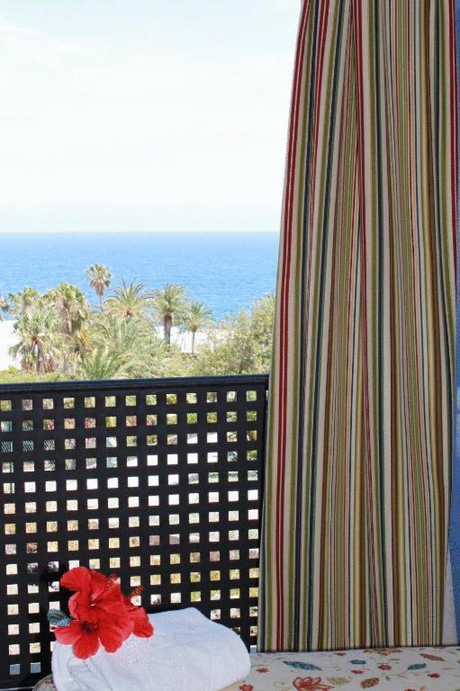Aparthotel El Cerrito Playa Cancajos.- BreNa Baja  Extérieur photo
